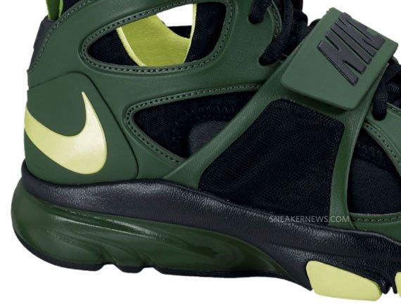 洋楽 Zooma Buy Zoom Huarache Tr Mid 'Green Lantern' - 414975 371 | GOAT