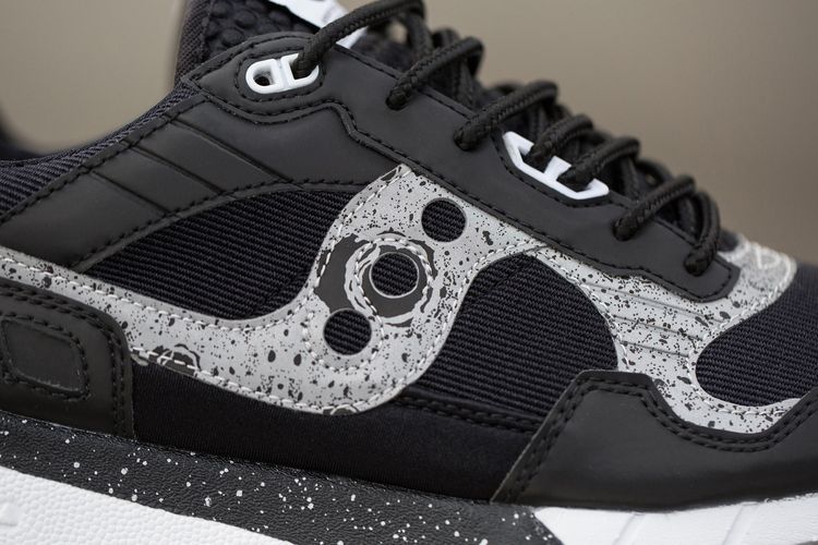 BAIT x Saucony Shadow 5500  Cruel World 6 Giant Leaps