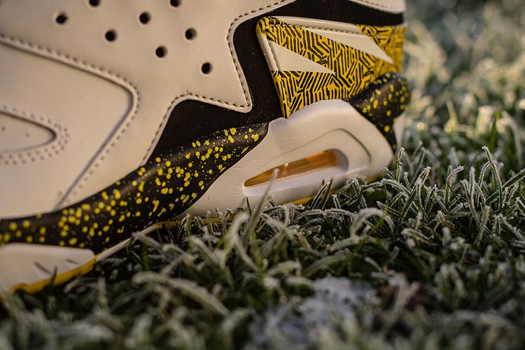 Nike Air Tech Challenge Huarache White Tour Yellow