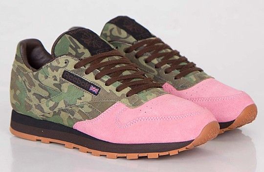 Reebok Shoe Gallery x Classic Leather R12 Flamingos At War