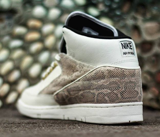 Nike Air Python Sail