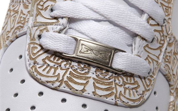 Nike Air Force 1 07 LE Doernbecher