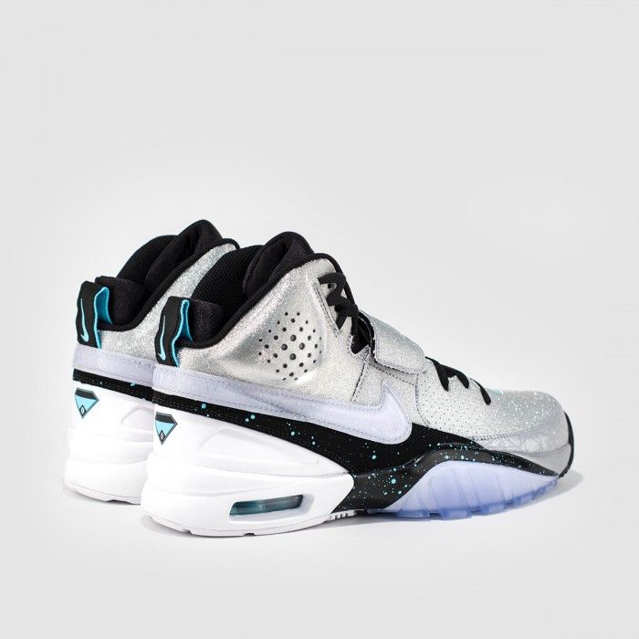 Bo jackson lebrons 2025