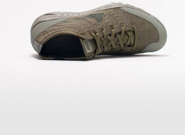 Nike Flyknit Trainer Chukka Sfb Sp