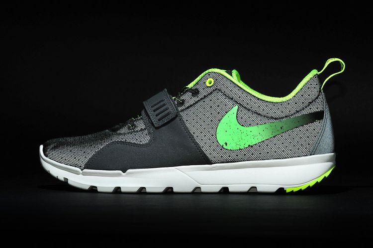 Stussy x Nike Trainerendor Black Volt