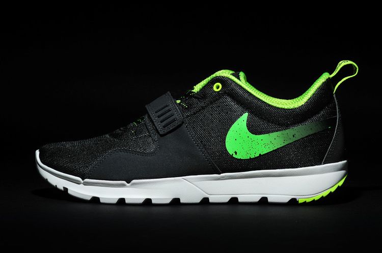 Stussy x Nike Trainerendor Black Volt