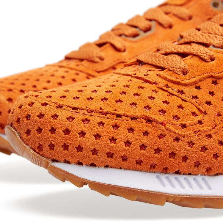 Saucony Play Cloths x Shadow 5000 Strange Fruit