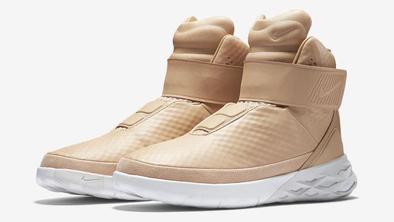 Size 9.5 Swoosh Hunter Vachetta Tan
