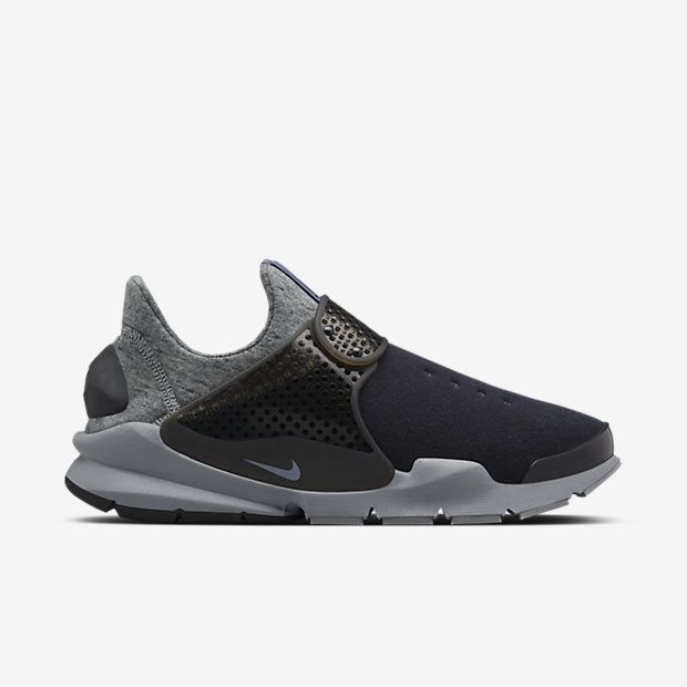 Nike sock dart tech fleece top