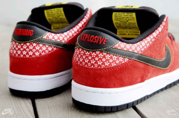 Nike Dunk Low Premium SB Firecracker
