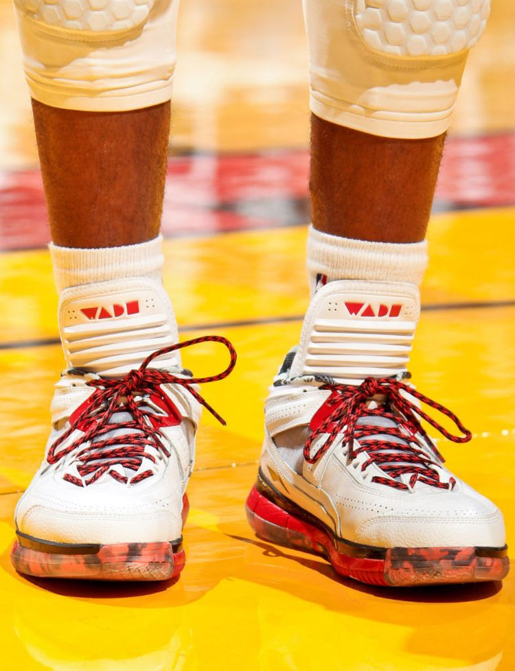 Li Ning Way of Wade Encore