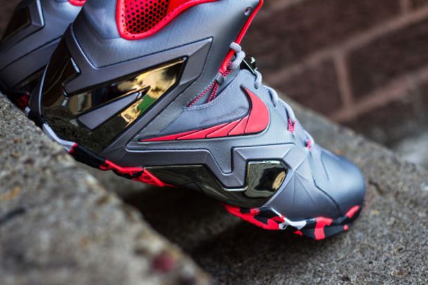 Size 10.0 LeBron 11 Elite Team