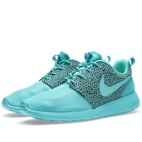Mint green roshe runs 2025
