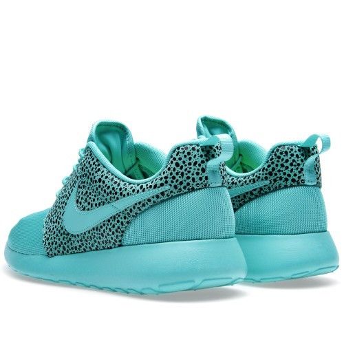 Nike roshe safari on sale