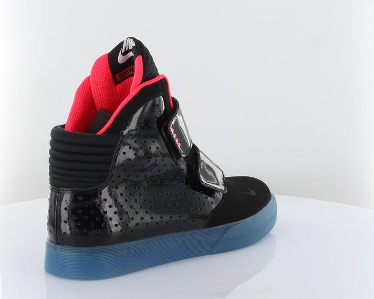 Flystepper 2K3 Blinks