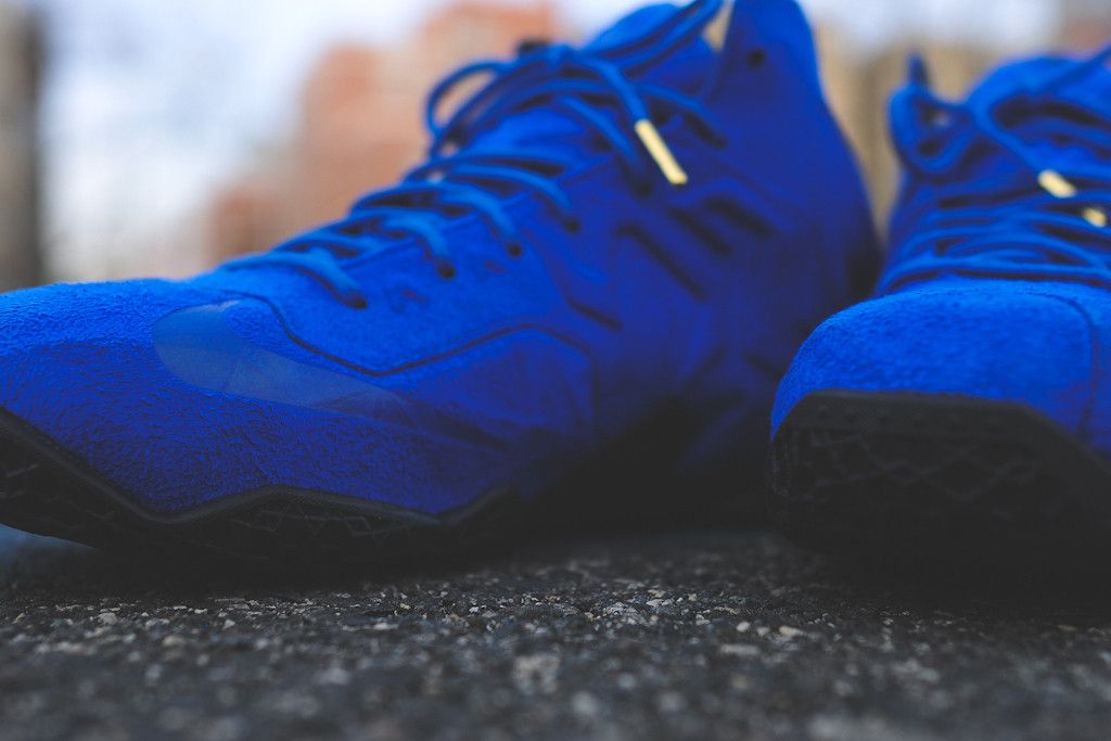 Buy LeBron 11 EXT Suede QS Game Royal 656274 440 GOAT