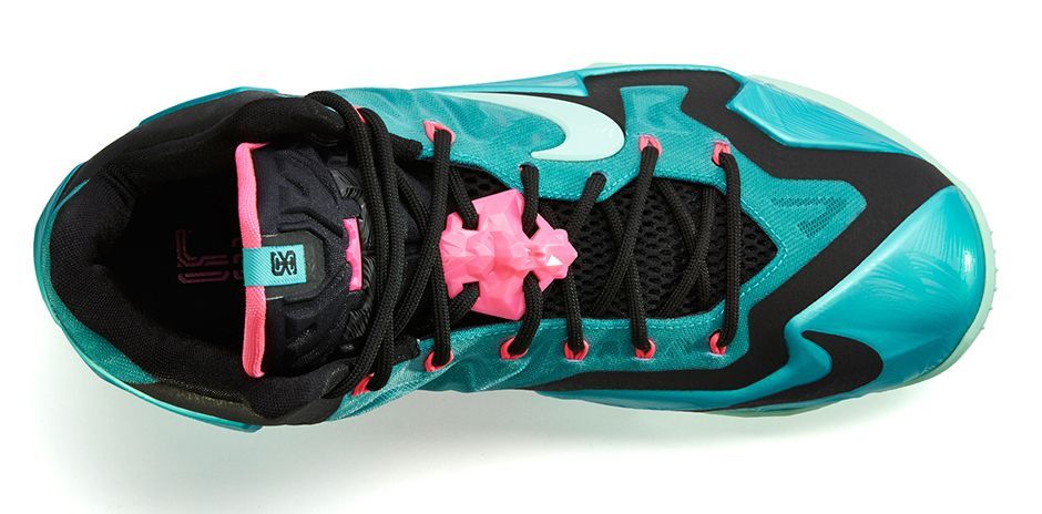 Lebron xi south beach deals