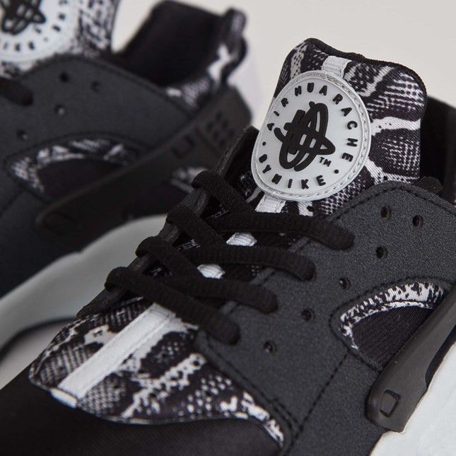 Buy Wmns Air Huarache Run Print Black Pure Platinum 725076 002 GOAT