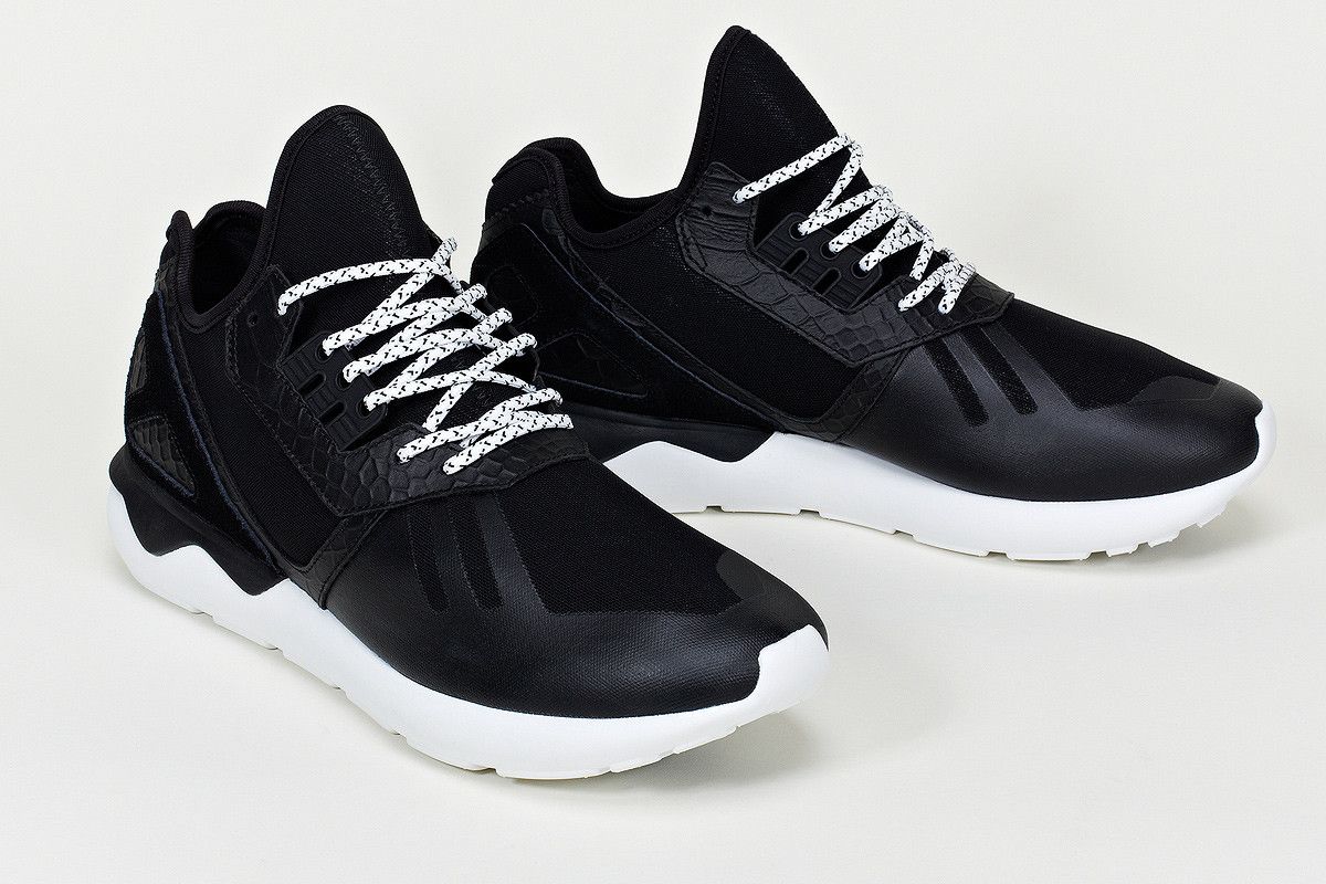 Adidas consortium zx 7000 tubular white black 2025