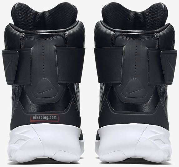 Nike Swoosh Hunter Black