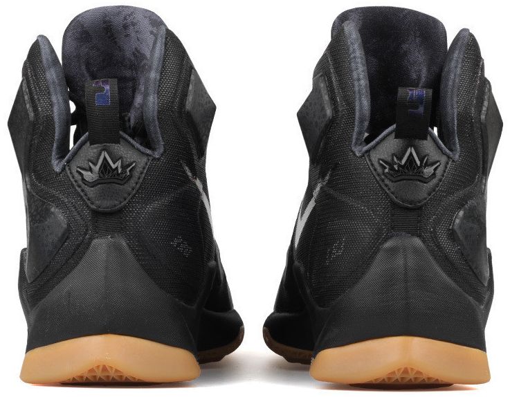 Lebron 13 black and gold shop