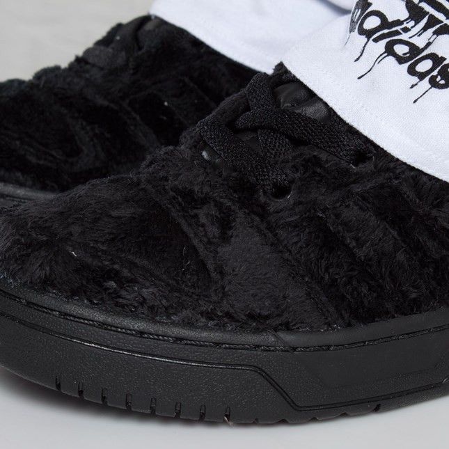 adidas jeremy scott gorilla