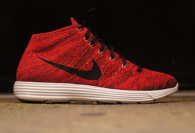 Nike chukka red 2025