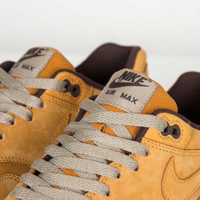 Air max 72 wheat deals