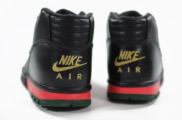 【最安値】 Buy Air GOAT | 001 607081 - Day' 'Draft Qs Prm Mid 1 Trainer 小物