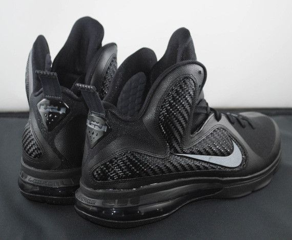 Buy LeBron 9 Blackout 469764 001 GOAT