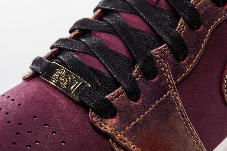 Air Jordan 1 Mid BHM