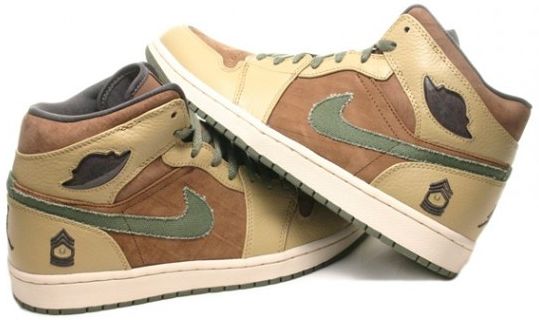 Air Jordan 1 Retro Armed Forces