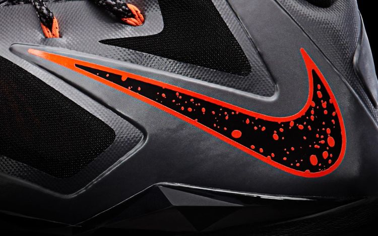 Nike LeBron X Shoes Mens Size 11.5 Black Orange 541100-002 Basketball Sneakers Nike LeBron 10  main image 2