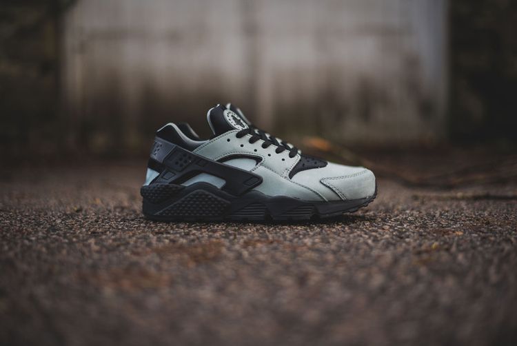 Nike Air Huarache Premium Mica Green