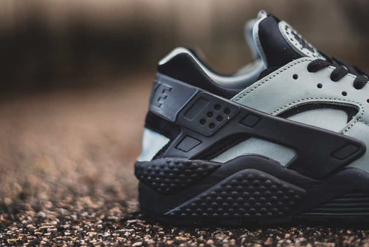 Nike Air Huarache Premium Mica Green
