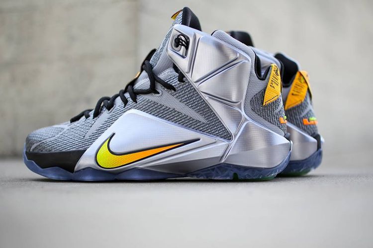 Nike LeBron 12 Flight