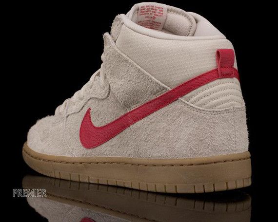 Nike Dunk High Pro SB Birch Hyper Red