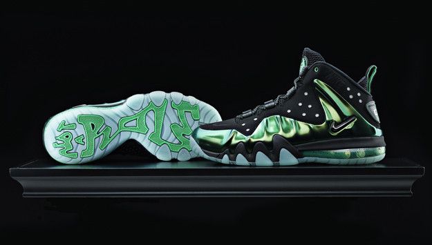Nike Barkley Posite Max Rood on sale