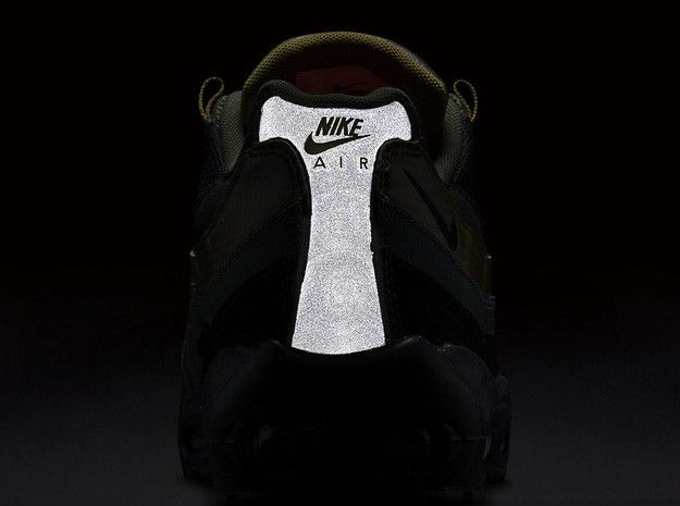 Nike Air Max 95 Essential Carbon