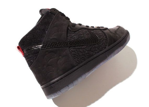 Buy Dunk Hi Premium Qs Mighty Crown 20th Anniversary 503766 001 GOAT UK