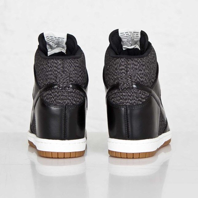 Nike Wmns Dunk Sky Hi Essential