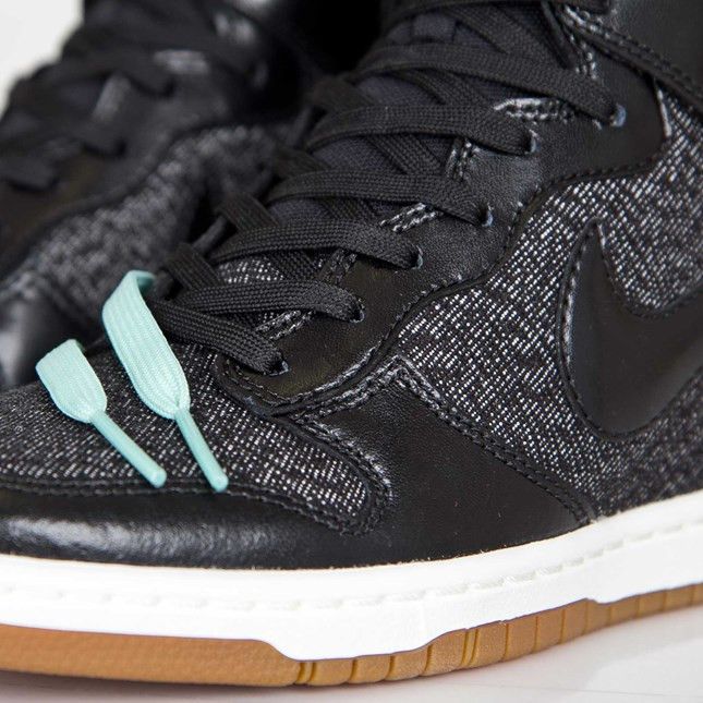 Nike Wmns Dunk Sky Hi Essential