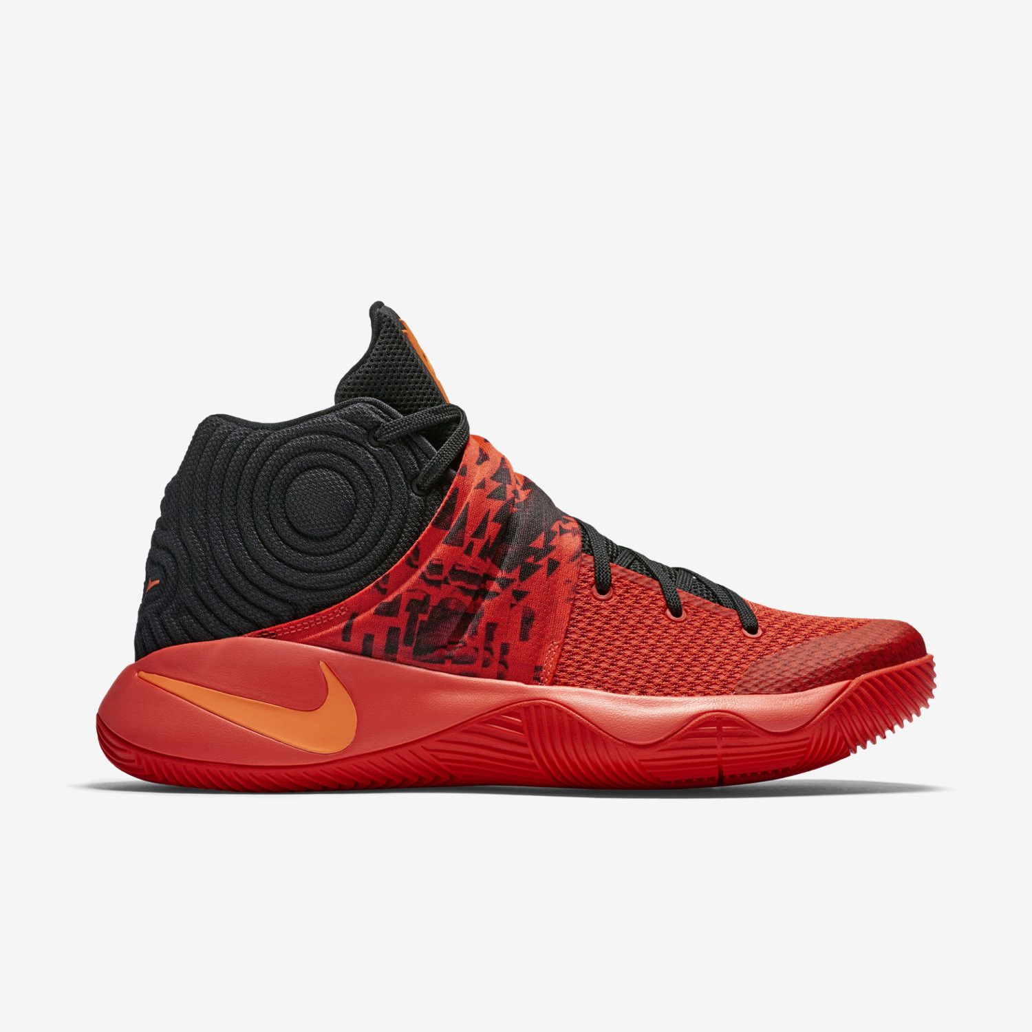 Kyrie 3 inferno online
