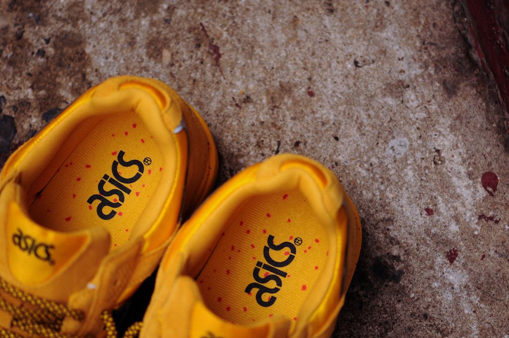 Zapatillas asics amarillas kill bill on sale