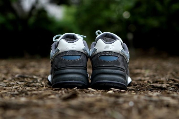 Ronnie Fieg x 999 Steel Blue