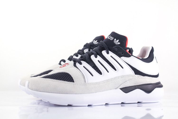 Adidas tubular 93 og top
