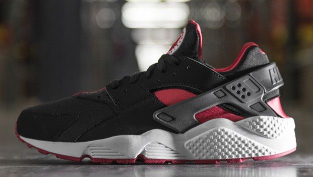 Black red white huaraches sale