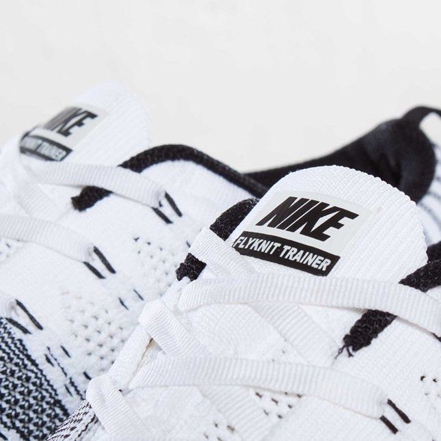 nike flyknit trainer white black