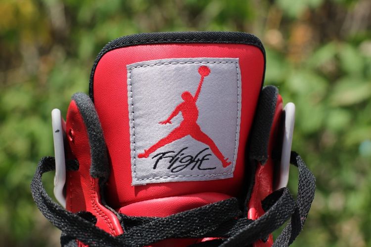 Air Jordan 1 Retro 89 Toro