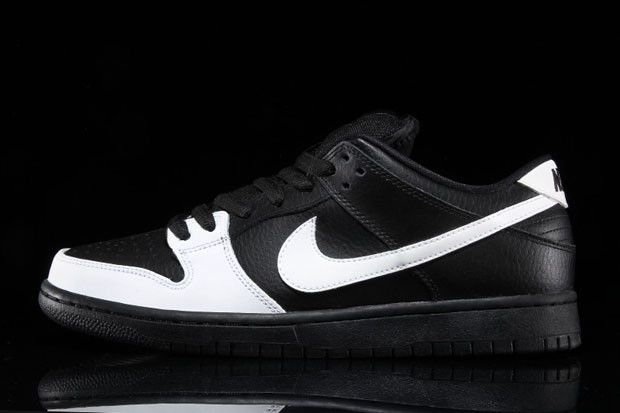 Nike SB Dunk Low Yin Yang